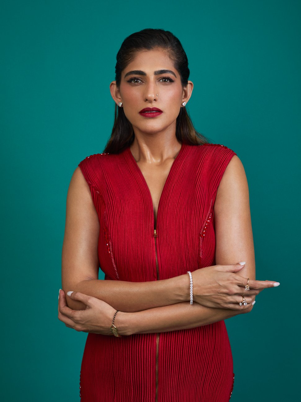 Kubbra Sait portrait 16