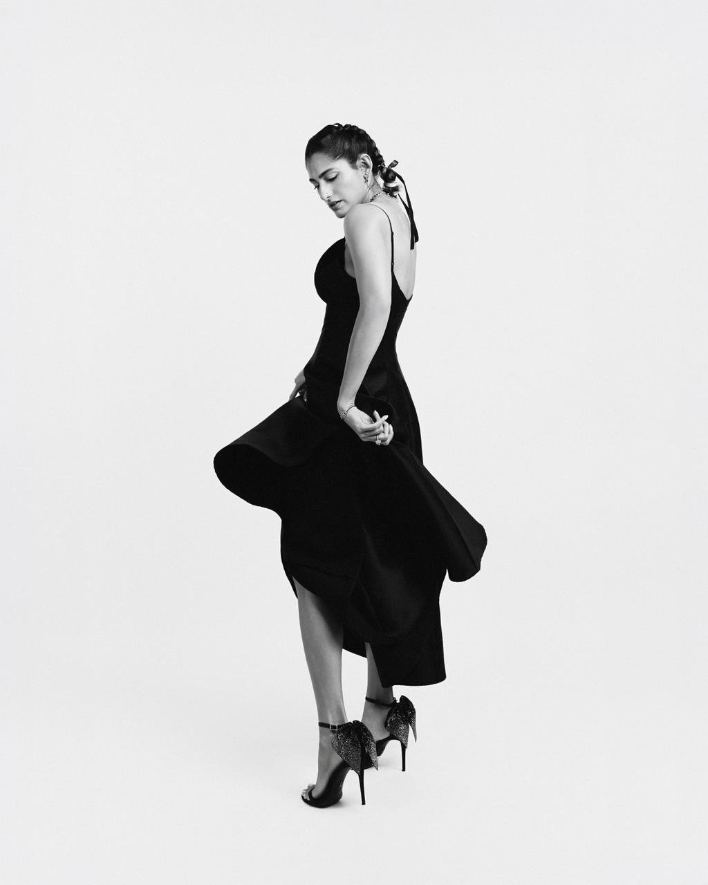 Kubbra Sait portrait 18